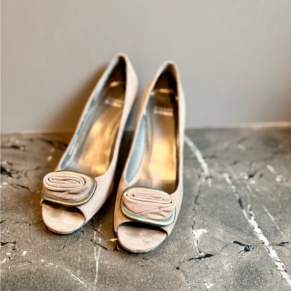 Stuart Weitzman Gray Suede Peep-Toe Heels